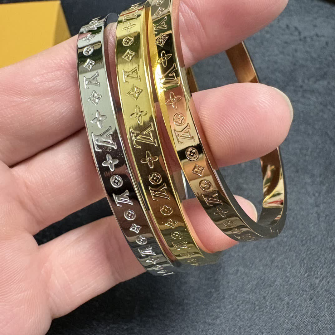 Louis Vuitton Monogram Ring Bracelet